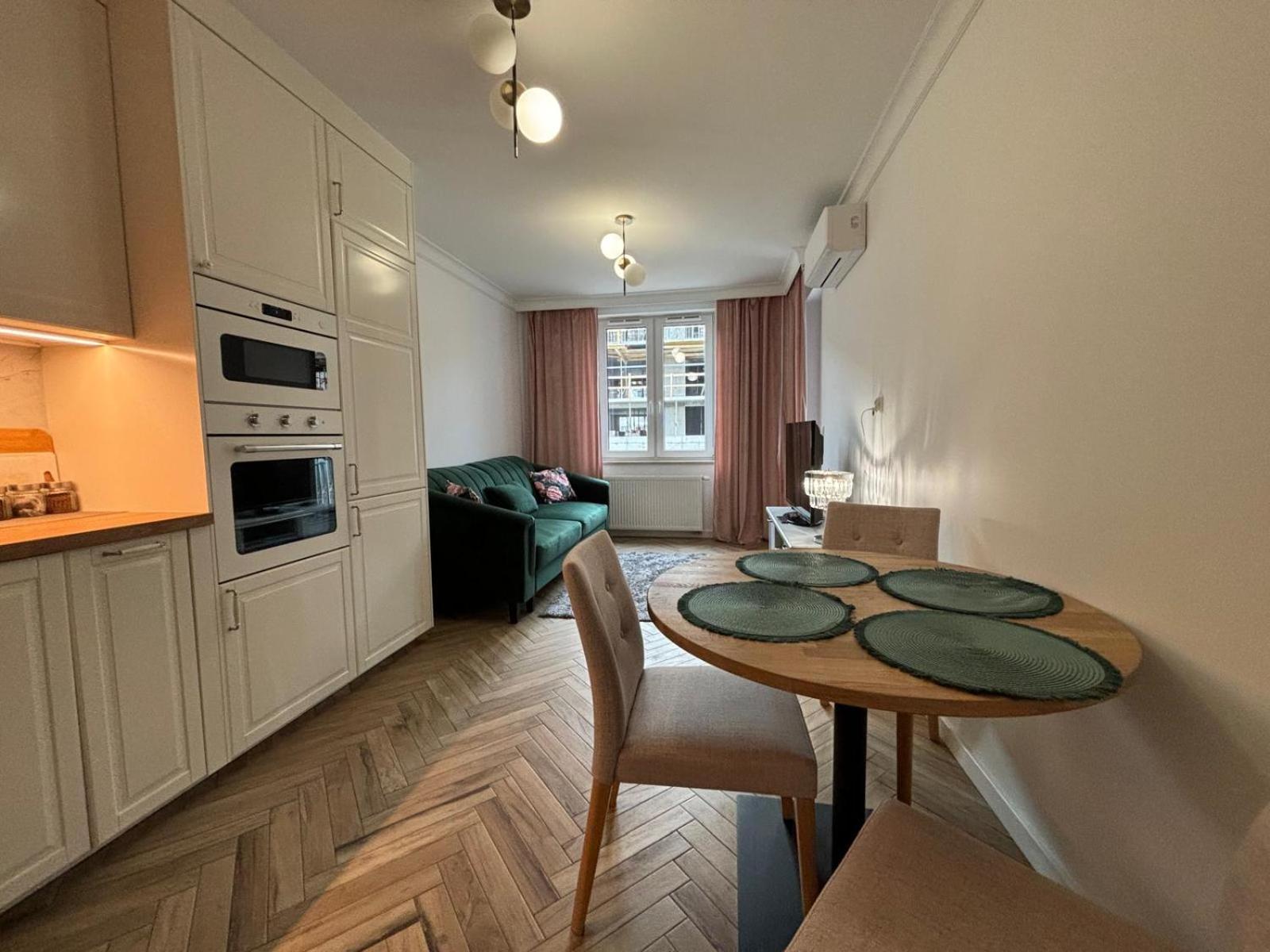 Apartamenty W Centrum Bialegostoku Z Parkingiem W Garazu Podziemnym Bialystok Exterior photo
