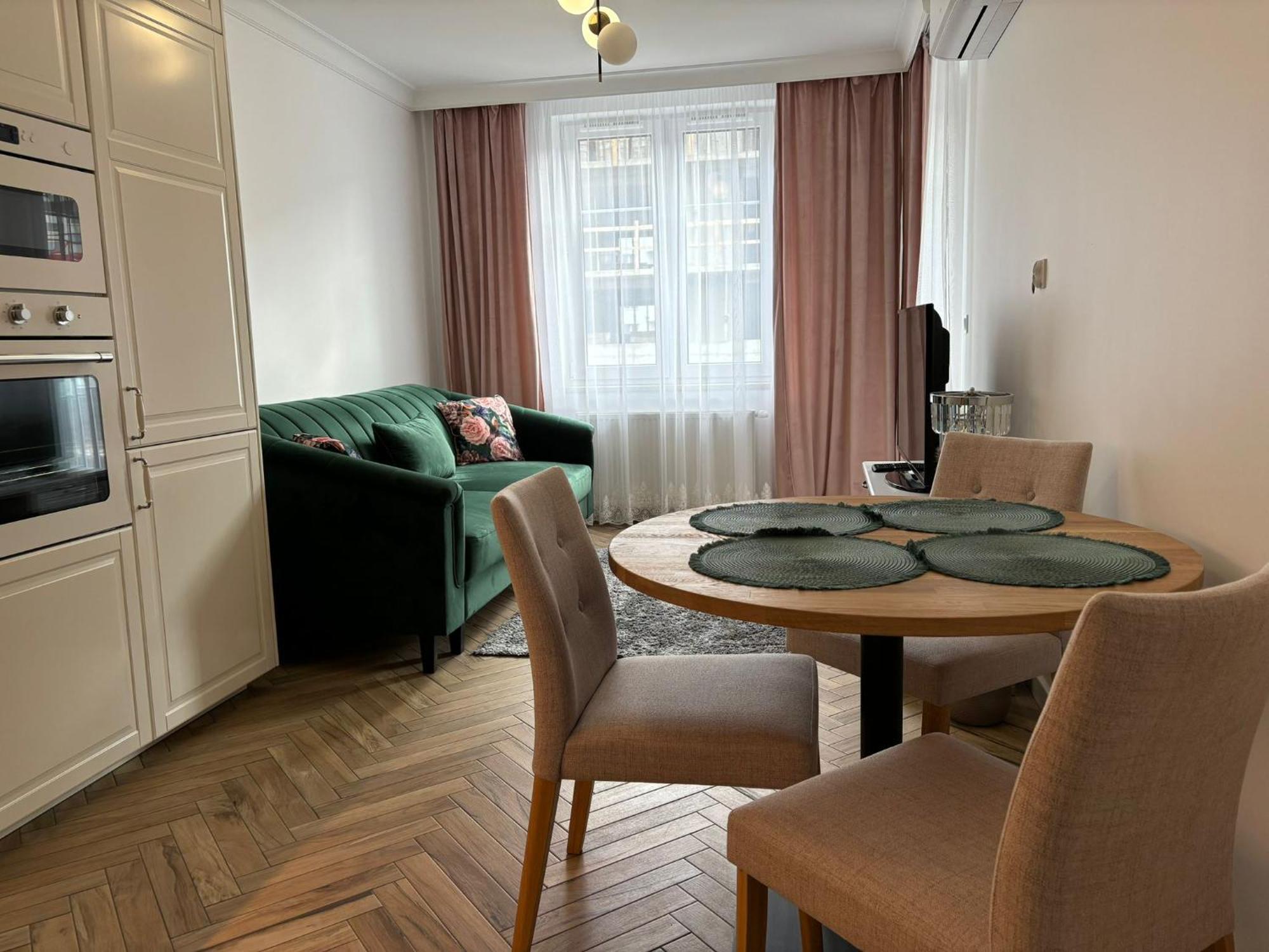 Apartamenty W Centrum Bialegostoku Z Parkingiem W Garazu Podziemnym Bialystok Exterior photo